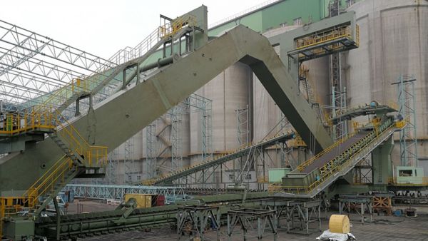 Установочная площадка укладчика-заборщика для Баошаньской сталелитейной компании.