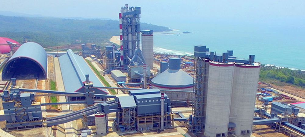 Линия по производству цемента производительностью 10 000 т/сутки для компании Bayah в Индонезии.